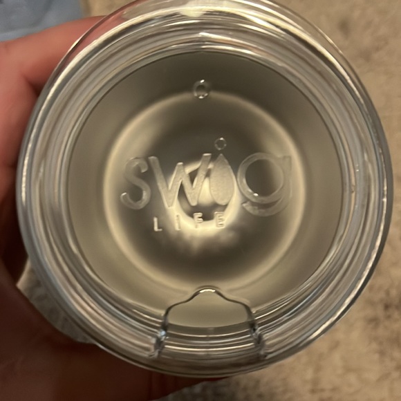 Swig Life 12oz stemless tumbler. Never used - Picture 4 of 4